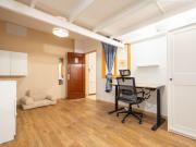 Big and inviting double bedroom near the Sagrada Familia...