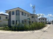 BIG CUT HOUSE AND LOT AND LOT FOR SALE IN VERMOSA AYALA...