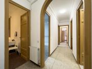 Big double bedroom close to the famous Palau de la...