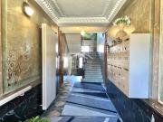 Bijou au centre de La Chaux de Fonds avec hypothèque...