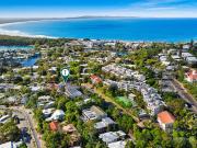 Bijou Beauty with Garden Terrace & Cosmopolitan Location