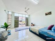 @ Bilik Sewa Bangi, Bangi Avenue, Bandar Seri Putra