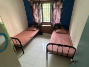 Bilik Sewa Sharing Perempuan Fully Furnished di Flora...