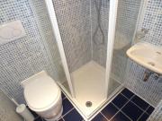 BILLS INCLUDED Modern studio apartment to rent in...