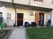 BILOCALE A PIANO TERRA CON GIARDINO