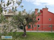 Bilocale arredato con piscina Centro