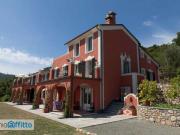 Bilocale arredato con piscina La Spezia