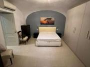 Bilocale arredato con terrazzo Arenella