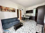 Bilocale arredato con terrazzo Centro