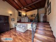 Bilocale arredato con terrazzo Centro