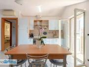 Bilocale arredato con terrazzo Centro