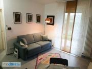 Bilocale arredato con terrazzo Centro