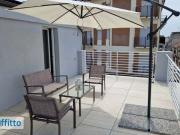 Bilocale arredato con terrazzo Centro