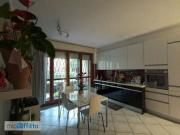 Bilocale arredato con terrazzo Centro