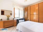 Bilocale arredato con terrazzo Centro