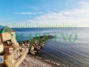 Bilocale arredato Genova