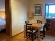 Bilocale arredato Saxarubra, labaro, prima porta