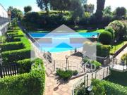 Bilocale con terrazza e piscina