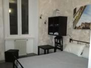 Bilocale con balcone e posto auto