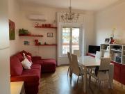 Bilocale con terrazzo a Stazione Centrale FS