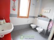 Bilocale con terrazzo in via villa paradiso, Cornate...