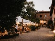 Bilocale di 60MQ con giardino e box privato INCLUSI Bilocale di 60MQ con giardino e box privato INCLUSI