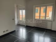 Bilocale in affitto a Genova via Monte Nero, 12, Staglieno