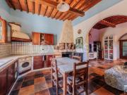 Bilocale in vendita a Buti via Provinciale del Serra