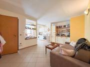 Bilocale in vendita a Malé via Ugo Silvestri, 16