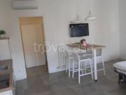 Bilocale in vendita a Milano, Corso San Gottardo