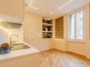 Bilocale in vendita a Milano, Pasteur