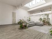 Trilocale in vendita a Milano via Benaco, 32