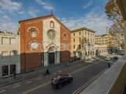 Bilocale in vendita a Milano via Francesco Sforza, 15,...