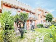 Bilocale in vendita a Roma via Arnaldo Foschini, 20,...