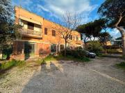 Bilocale in vendita a Roma via Bisignano, 11, Appio...