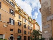 Bilocale in vendita a Roma via dei Banchi Vecchi, Via Giulia