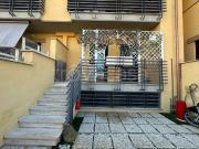 Bilocale in vendita a Roma via Melbourne, 69, Porta di Roma