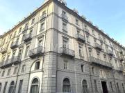 Bilocale in vendita a Torino via Giulia di Barolo, 5,...