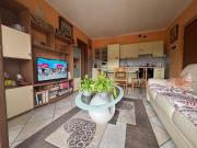 Bilocale, primo piano con ascensore