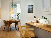 Bingin 3 bedrooms and balcony in Eixample Dreta