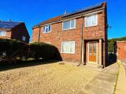 Birch Drive, Kippax, Leeds LS25, 3 bed semi detached...