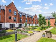 Birch Place, Crowthorne RG45, 1 bed flat to rent, £1,750...