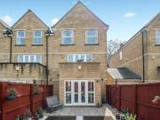 Birkenshaw, Threelands, Bradford, 4 Bedroom Terraced