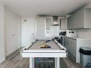 Birmingham, Birmingham B12, 2 bed flat to rent, £3,025...