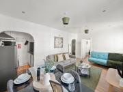 Bishop's Bridge Road