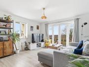 Bishopsford Road, Morden, 2 Bedroom Apartment