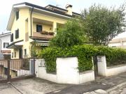 Bi/Tri/Quadrifamiliare in Vendita a Selvazzano Dentro