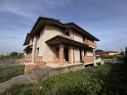 Bi/Tri/Quadrifamiliare in Vendita a Tribano