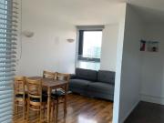 Blackwall Way, London E14, 2 bed flat to rent, £2,200...
