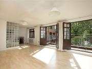 Blake Mews, Kew, TW9